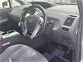 2012 Toyota PRIUS α