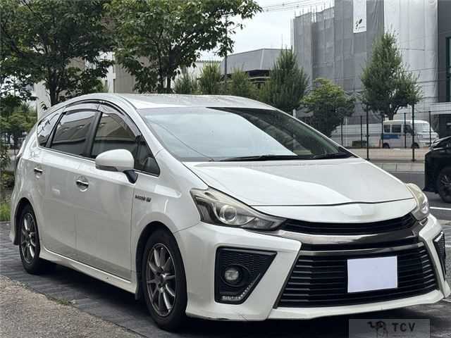 2015 Toyota PRIUS α