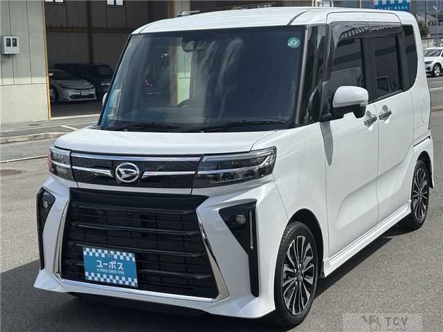 2023 Daihatsu Tanto Custom