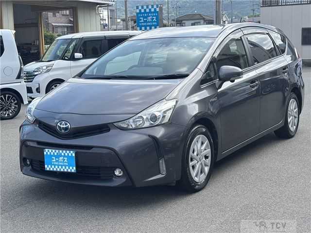 2016 Toyota PRIUS α