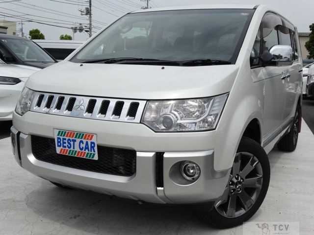 2018 Mitsubishi Delica D5