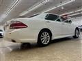 2011 Toyota Crown Royal Series