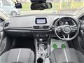 2017 Mazda Axela