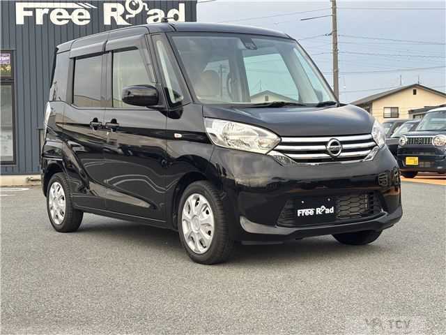 2015 Nissan ROOX