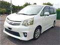 2010 Toyota Noah