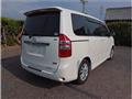 2010 Toyota Noah