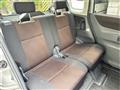 2010 Nissan ROOX