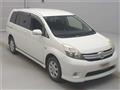 2013 Toyota Isis