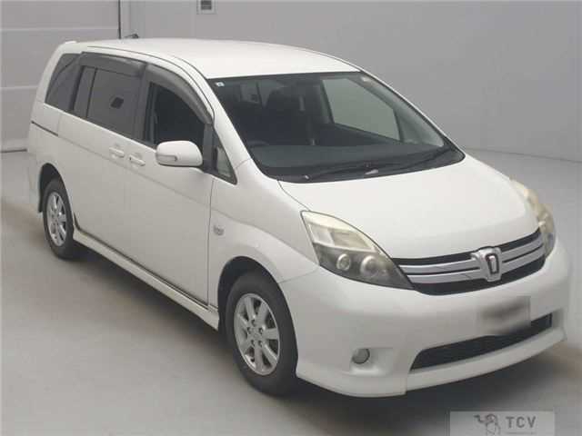 2013 Toyota Isis