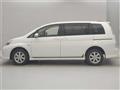 2013 Toyota Isis