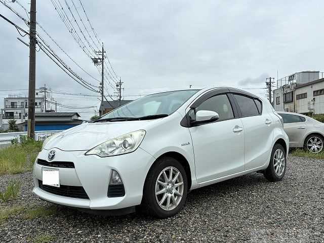 2012 Toyota AQUA
