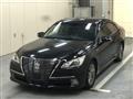 2013 Toyota Crown Hybrid
