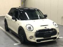 2017 Rover Mini