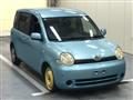 2005 Toyota Sienta