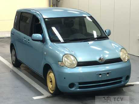 2005 Toyota Sienta