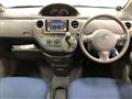 2005 Toyota Sienta