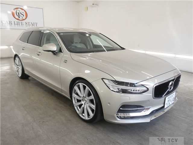 2017 Volvo V90