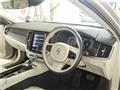 2017 Volvo V90