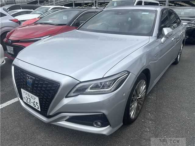 2018 Toyota Crown Hybrid