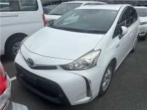 2015 Toyota PRIUS α