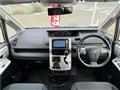 2011 Toyota Voxy
