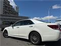 2015 Toyota Crown Hybrid