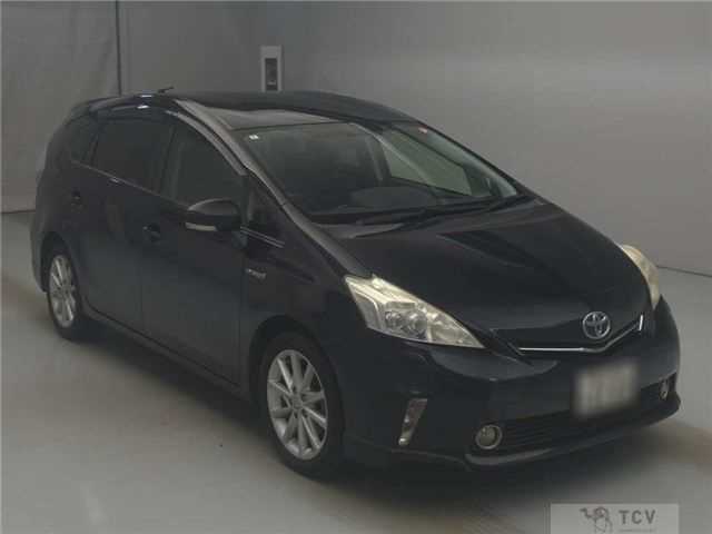 2012 Toyota PRIUS α