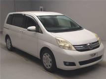 2014 Toyota Isis