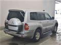 2000 Mitsubishi Pajero