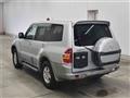 2000 Mitsubishi Pajero