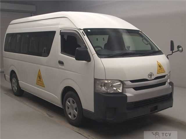 2014 Toyota Hiace Commuter