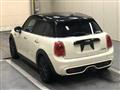2017 Rover Mini