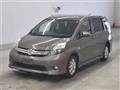 2016 Toyota Isis