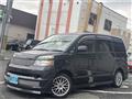 2005 Toyota Voxy
