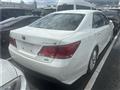 2013 Toyota Crown Hybrid