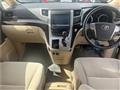 2013 Toyota Alphard G