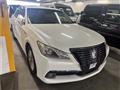 2013 Toyota Crown Hybrid