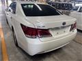 2013 Toyota Crown Hybrid