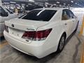 2013 Toyota Crown Hybrid