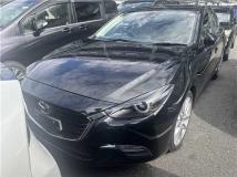 2016 Mazda Axela