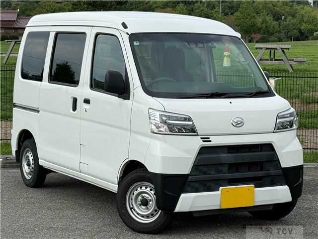 2020 Daihatsu Hijet Cargo