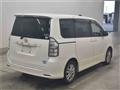 2011 Toyota Voxy