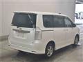 2010 Toyota Noah