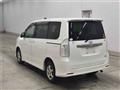 2010 Toyota Noah