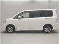 2010 Toyota Noah
