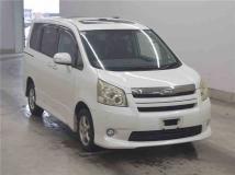 2010 Toyota Noah