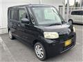 2011 Daihatsu Tanto