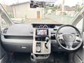 2010 Toyota Voxy