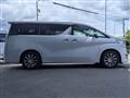 2017 Toyota Vellfire