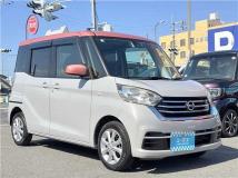 2017 Nissan ROOX